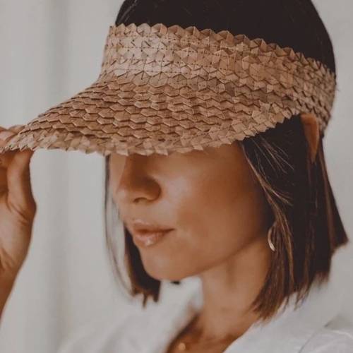 travel gifts for her - sun hat trendy woven