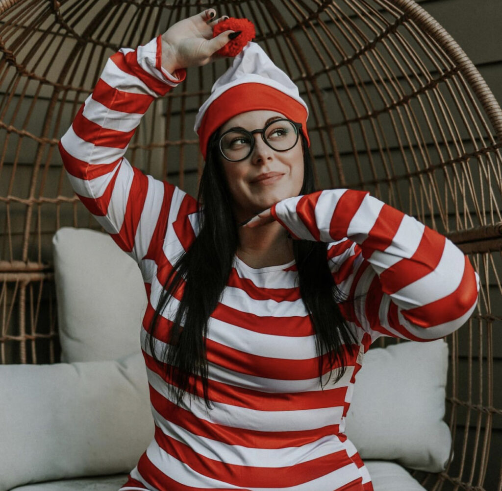DIY Halloween Costume Idea - Where's Waldo