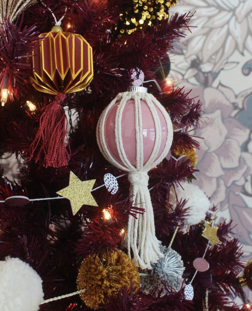 Easy DIY Christmas Ornaments